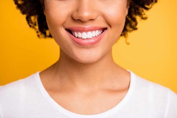 Pros And Cons Of Teeth Whitening
